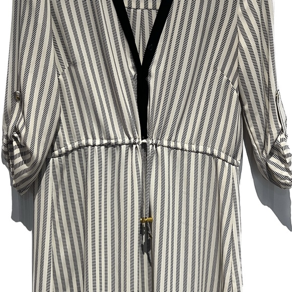 Women’s H&M dress - Picture 3 of 7